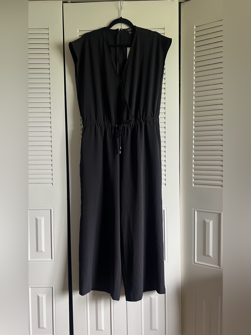 Ann Taylor - Black Sleeveless Drawstring Jumpsuit - Size Medium - NWT